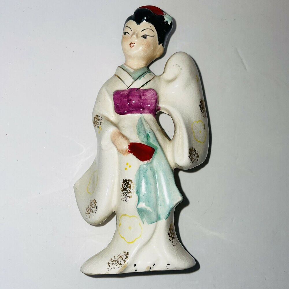 Vintage Hand Painted Porcelain Figurine Of Japanese Geisha Unmarked